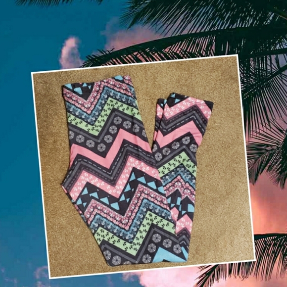 Sugar High Geometric Patterned Leggings Sz Large - Picture 2 of 6
